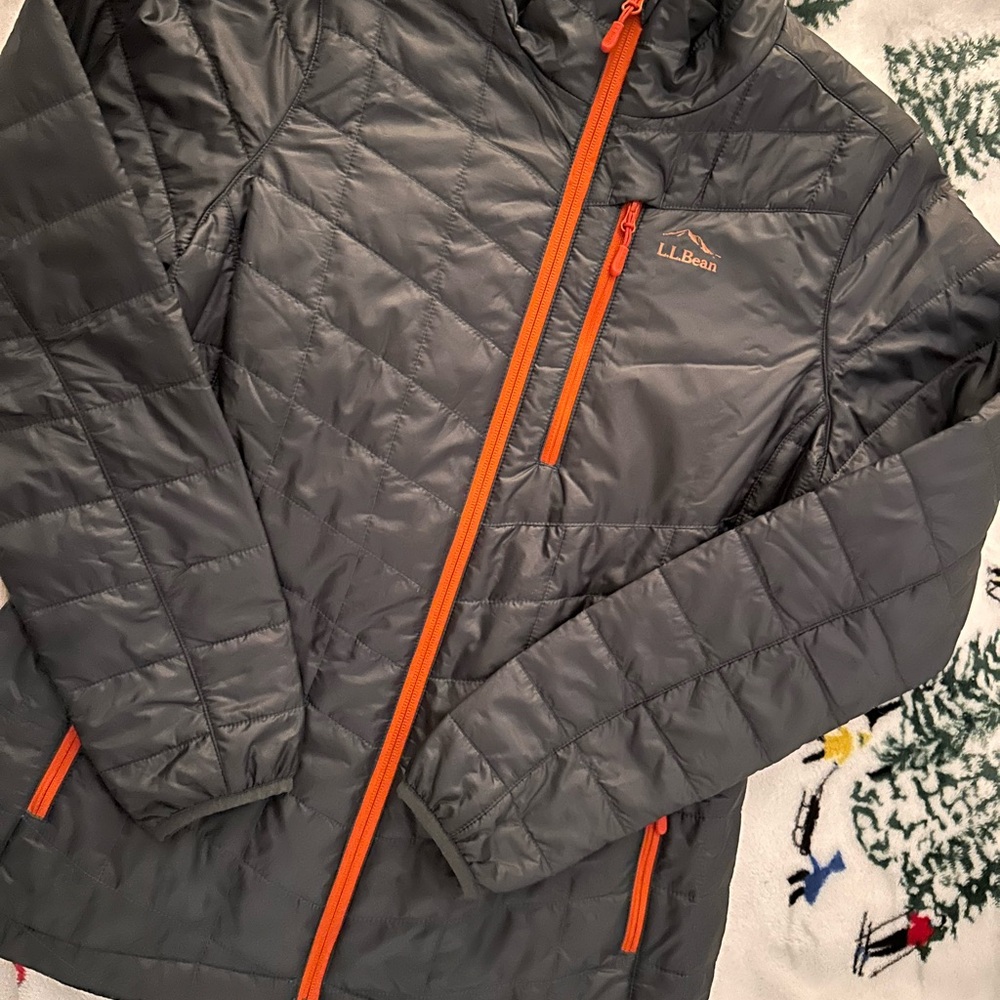 ‼️ SPECIAL‼️ LL Bean Women’s PrimaLoft Packaway Jacket Excellent Condition Small